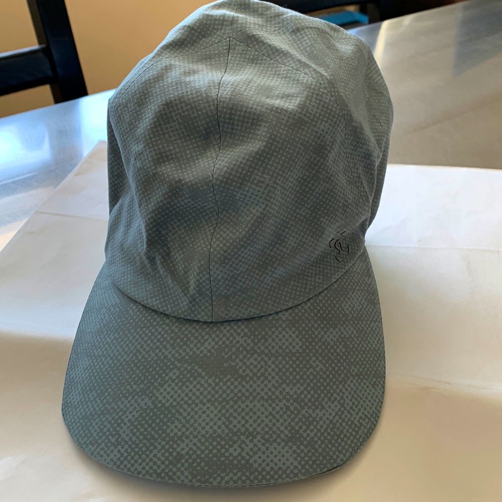 Lululemon hat